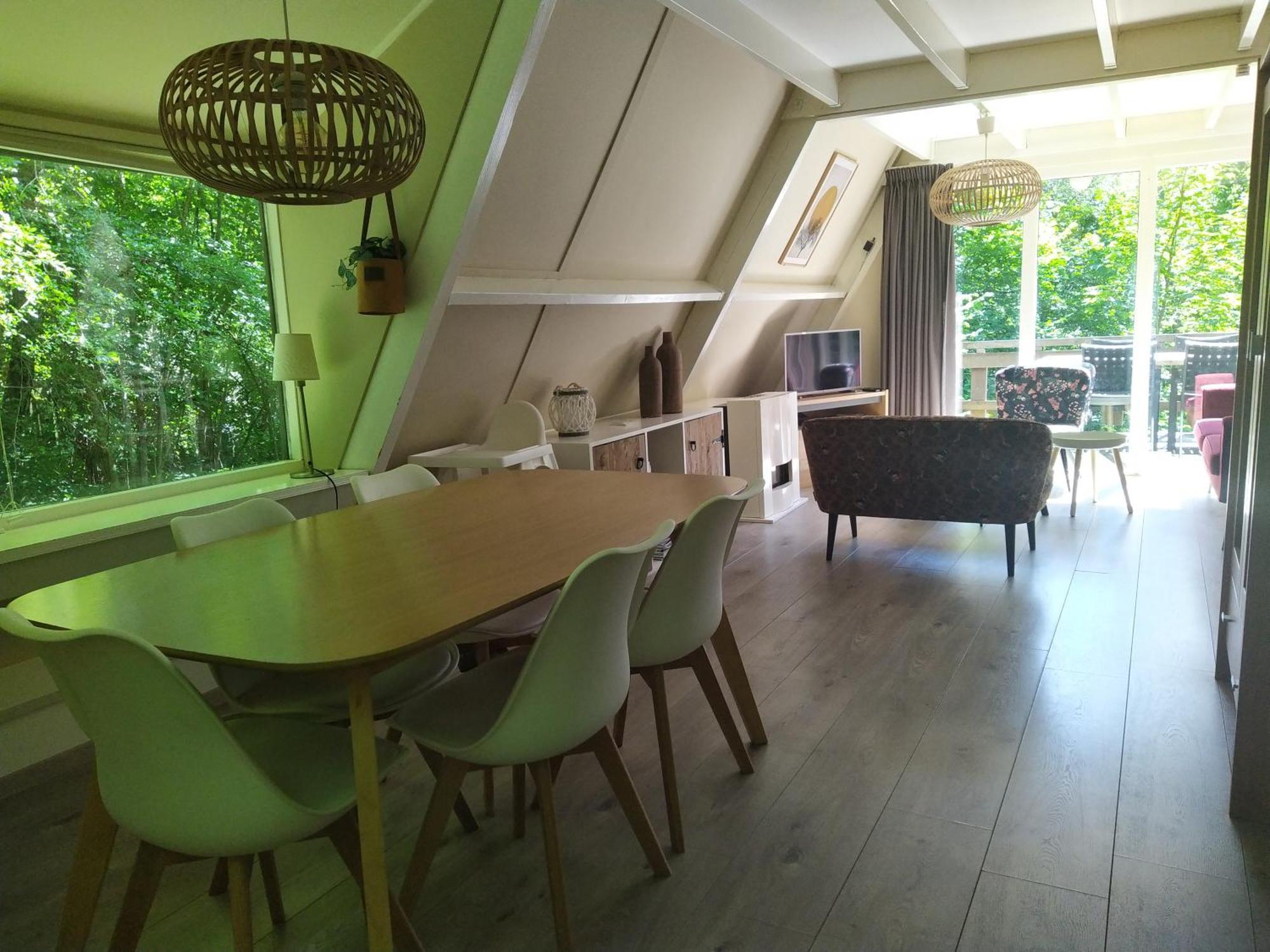 Bungalow 더뷔 외부 사진